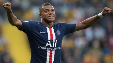 Kylian Mbapp&eacute; jugando con el Paris Saint-Germain. 