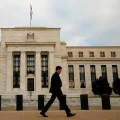 The job market is cooling in the US: How can that affect inflation and interest rates?