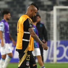 Futbol, Colo Colo vs Racing.
Jonnathan Oyarzun/Photosport
Football, Colo Colo vs Racing.
Group stage, Copa Libertadores 2025.
Colo Colo’s player Arturo Vidal is pictured during the copa libertadores match for group E against Racing at the Monumental stadium in Santiago, Chile.
22/04/2024
Jonnathan Oyarzun/Photosport