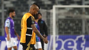 Futbol, Colo Colo vs Racing.
Fase de grupos, Copa Libertadores 2025.
El jugador de Colo Colo Arturo Vidal es fotografiado durante el partido de copa libertadores por el grupo E contra Racing disputado en el estadio Monumental en Santiago, Chile.
22/04/2024
Jonnathan Oyarzun/Photosport
Football, Colo Colo vs Racing.
Group stage, Copa Libertadores 2025.
Colo Colo’s player Arturo Vidal is pictured during the copa libertadores match for group E against Racing at the Monumental stadium in Santiago, Chile.
22/04/2024
Jonnathan Oyarzun/Photosport