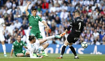 Gol 1-0 Gareth Bale