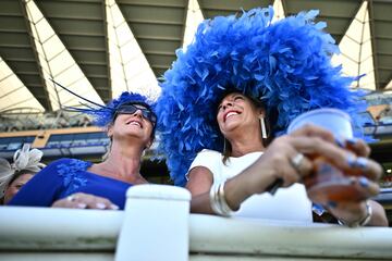 Esta semana se celebra en Ascot, al sur de Inglaterra, la tradicional y pintoresca carrera de caballos con la presencia de la realeza británica.