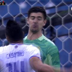 ¡Pero qué salvajada Courtois! De locos cómo le paró el penalti a Raúl García