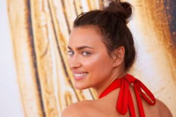 Irina Shayk en el CFDA Fashion Awards de Nueva York.