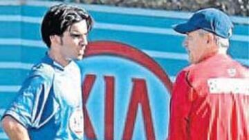 Aguirre conversa con Jurado.