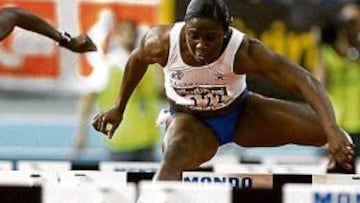 <b>EN FORMA. </b>Josephine Onyia batió ayer en Zaragoza a Alozie.