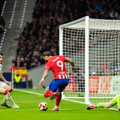 Veinte disparos al aire