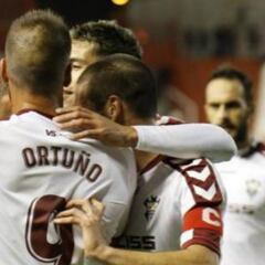 El Albacete pasa por encima del Nástic