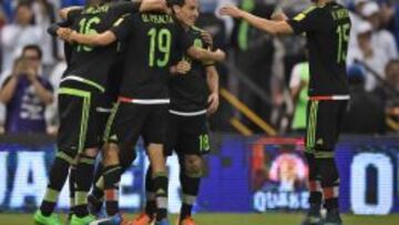 Con goles de Andr&eacute;s Guardado, H&eacute;ctor Herrera y Carlos Vela, Juan Carlos Osorio comenz&oacute; con el p&iacute;e derecho la eliminatoria de Concacaf, tras el M&eacute;xico 3-0 El Salvador. 