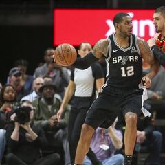 Un Aldridge incontenible (32+9) domina a los Hawks en Atlanta