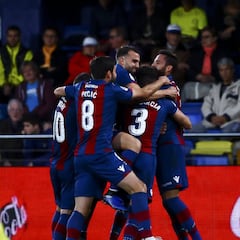 Pedraza echa un cable a Calleja