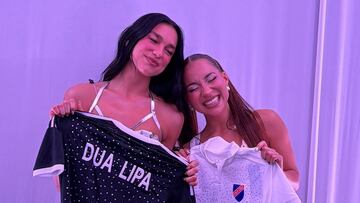 “Fue bacán la interacción con Dua Lipa... Estaba nerviosa y fue cortito, pero le encantó la camiseta de Colo Colo”