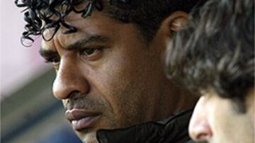 Rijkaard: "¿Oleguer? Prefiero no mezclar la política con el deporte"