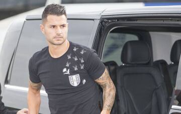 Vitolo, on arrival in Las Rozas this morning.
