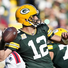 Aaron Rodgers reaches 500 career touchdowns