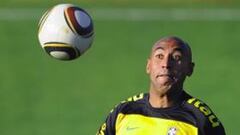 El Benfica declaró a Luisao intransferible