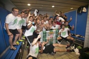 Celebración del Córdoba por el ascenso a primera división