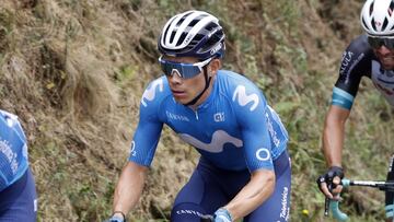 Miguel Ángel López durante una etapa de la Vuelta a España 2021.