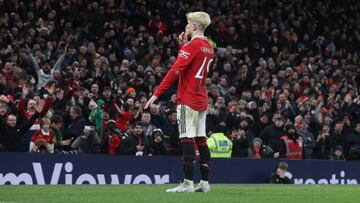 MANCHESTER, ENGLAND - MARCH 01: Alejandro Garnacho of Manchester United celebrates scoring their second goal during the Emirates FA Cup Fifth Round match between Manchester United and West Ham United at Old Trafford on March 01, 2023 in Manchester, England. (Photo by Matthew Peters/Manchester United via Getty Images)