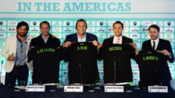 De izquierda a derecha: Francisco Fonseca; Horacio de la Vega (director del Instituto del Deporte de la Ciudad de M&eacute;xico); Duncan Revie (presidente de SOCCEREX); Rodrigo L&oacute;pez Jurado (CEO de Global W M&eacute;xico) y Gaizka Mendieta.