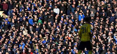 Partido 'a contraluz' en Goodison Park