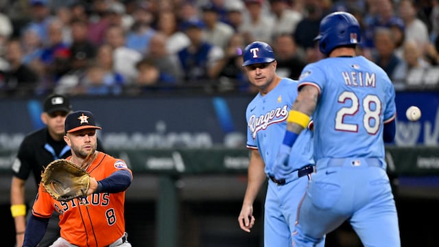 On Sunday, September 7, Major League Baseball players, umpires, and on-field staff wore yellow ribbons and wristbands during their games.