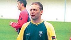 Contreras viajó ayer a Brasil a por refuerzos