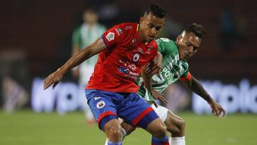 Camilo Ayala y Aldo Leao Ram&iacute;rez durante el partido entre nacional y Pasto por Liga &Aacute;guila.