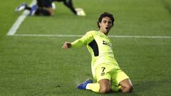 Jo&atilde;o F&eacute;lix celebra el segundo de sus dos goles en el Osasuna-Atl&eacute;tico.