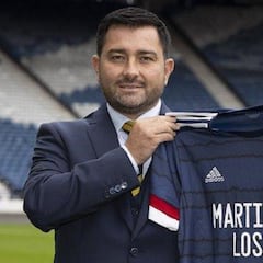 Un español, el peligro de La Roja