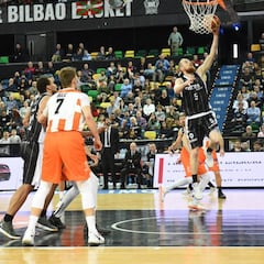 El Bilbao Basket olvida la Copa con un palizón al Coruña