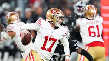 LAS VEGAS, NEVADA - AUGUST 23: Quarterback Brandon Allen #17 of the San Francisco 49ers runs against the Las Vegas Raiders in the second half of a preseason game at Allegiant Stadium on August 23, 2024 in Las Vegas, Nevada. Chris Unger/Getty Images/AFP (Photo by Chris Unger / GETTY IMAGES NORTH AMERICA / Getty Images via AFP)