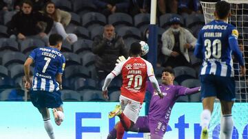 Luis D&iacute;az en un partido del Porto