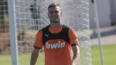 13/08/20
 ENTRENAMIENTO DEL VALENCIA CF - TONI LATO
 
 
 
 
 