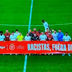 Diakhaby rehúye la pancarta contra el racismo como protesta