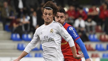 Marc Gual, en su debut con el Real Madrid Castilla en Langreo.