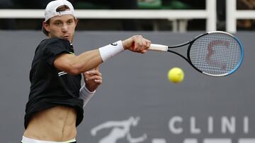 El chileno arrasó con Camilo Ugo Carabelli en los octavos del Challenger de Campinas. Apenas ha perdido ocho juegos en dos partidos.