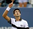 Djokovic aplasta a Monfils y se convierte en el primer semifinalista