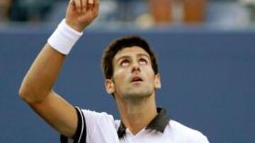 Djokovic aplasta a Monfils y se convierte en el primer semifinalista