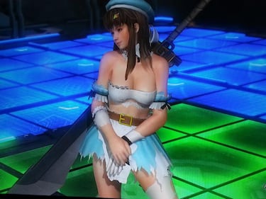 Los trajes rotos de Senran Kagura en Dead or Alive 5
