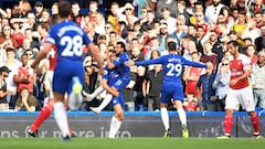 El Chelsea gan&oacute; al Arsenal con gol de Marcos Alonso en la recta final.