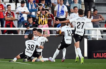 El Burgos será un visitante incómodo,. En la imagen Sancris celebra un gol.