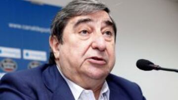 Augusto César Lendoiro, durante una rueda de prensa.