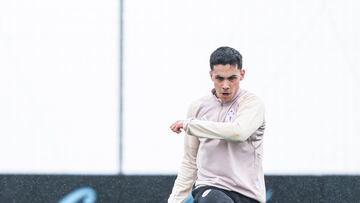 Hugo Sotelo durante un entrenamiento con el Celta.
