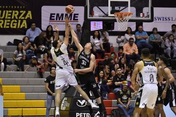 Fuerza Regia 87-57 Dorados