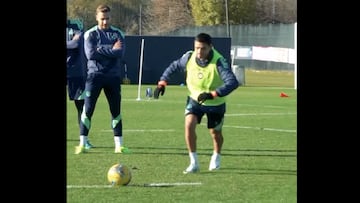 Alexis Sánchez está de vuelta en Udinese: se paró frente a la pelota y esto pasó