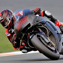 Lorenzo empieza con la Honda 18º a 1.5 de un feliz Maverick