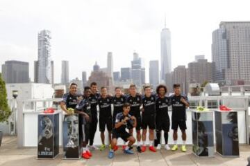 Keylor Navas, Morata, Lucas Vázquez, James y Marcelo fueron los encargados de presentar en Nueva York la tercera equipación del Real Madrid.











