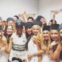 Paseo triunfal de Hamilton en Sochi con Alonso undécimo