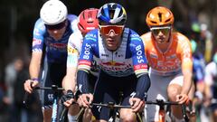 Evenepoel reta a Pogacar y Van der Poel en el Tour de Flandes
